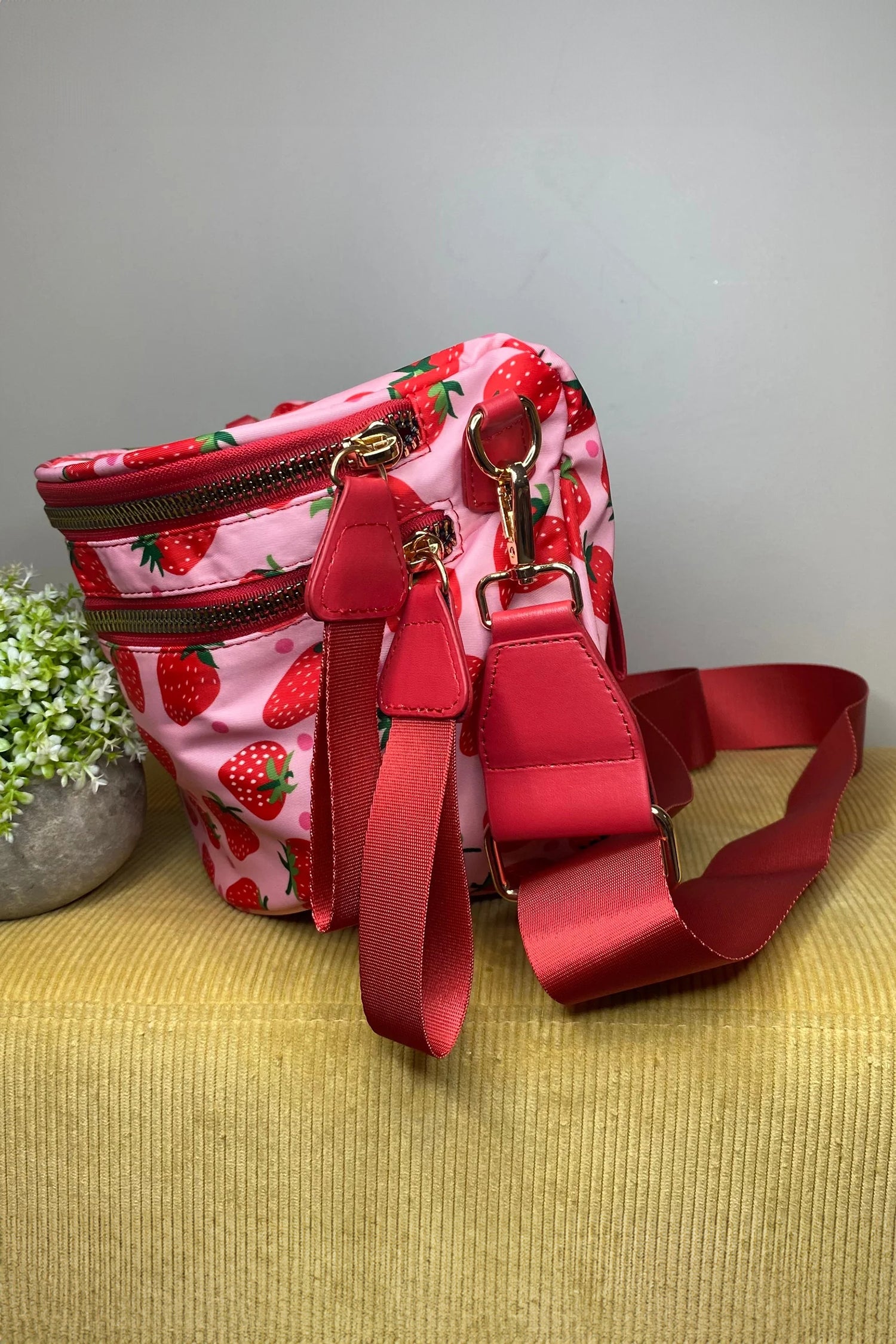 Fiery Red Pretty Checkerboard/ Strawberry Printed Canvas Double Zip Crossbody Bag