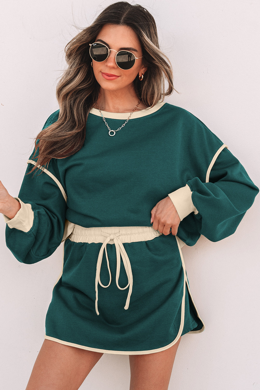 Coffee Color Contrast Loose Pullover and Lace-up Waist Skort Set