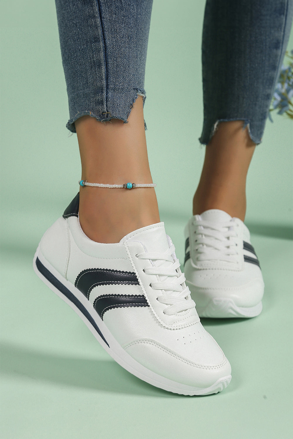 White PU Leather 2-tone Contrast Patchwork Lace-up Flat Shoes