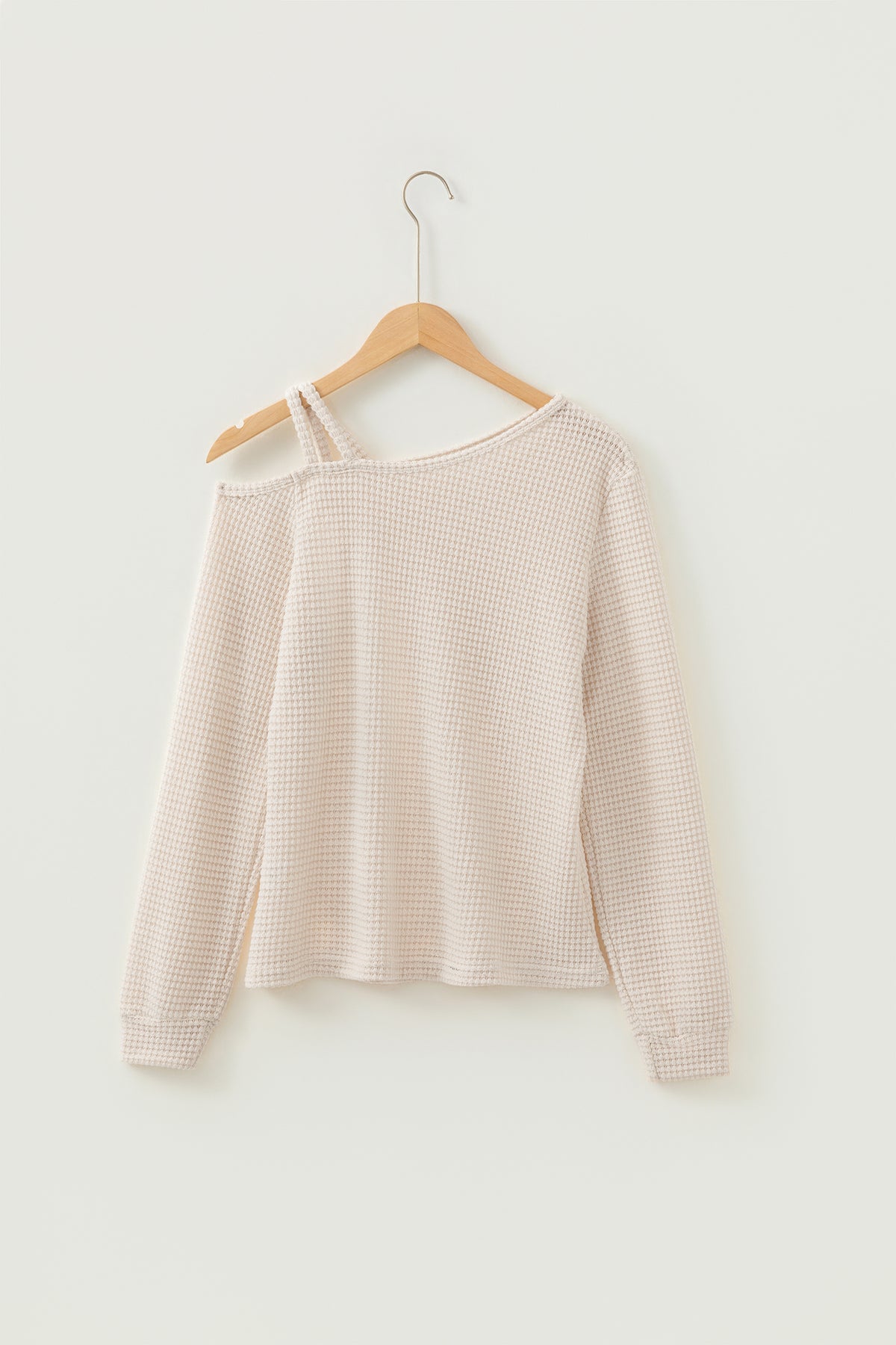 Jet Stream Solid Color Textured Knit Asymmetric Shoulder Long Sleeve Top