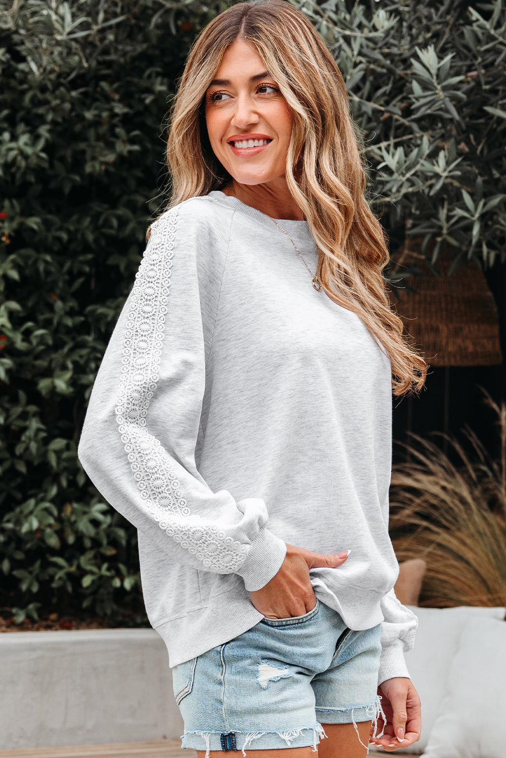 Light Grey Lace Patchwork Raglan Sleeve Crew Neck Sweatshirt