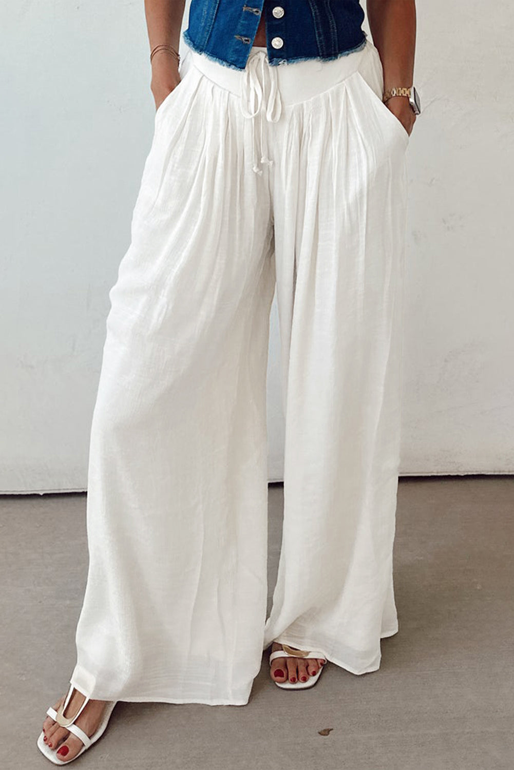 White Solid Drop Waist Pleated Wide Leg Casual Pants