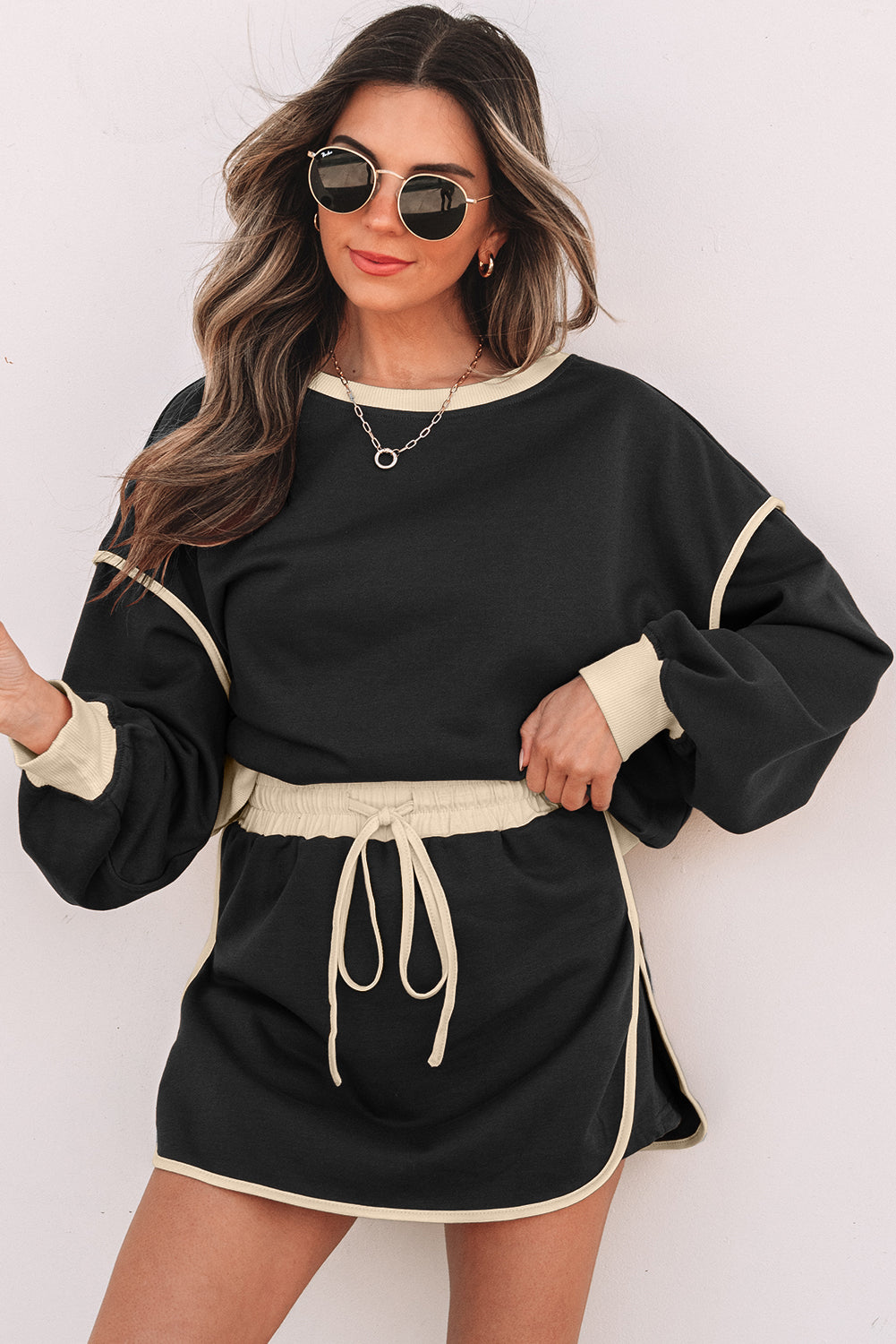 Coffee Color Contrast Loose Pullover and Lace-up Waist Skort Set